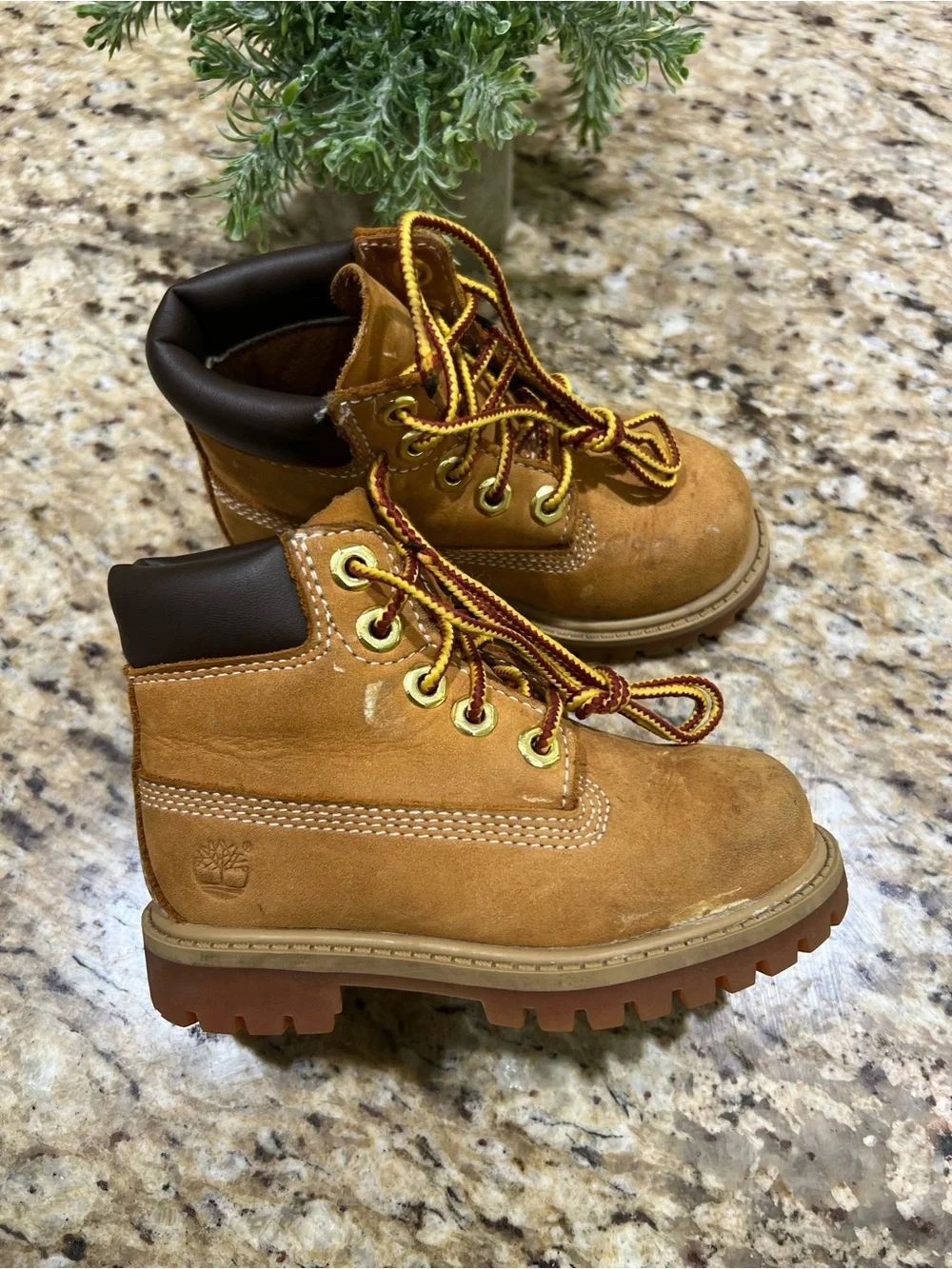 Timberland Tan and Brown Leather Boots with Rugged Sole 7 Toddler/Baby